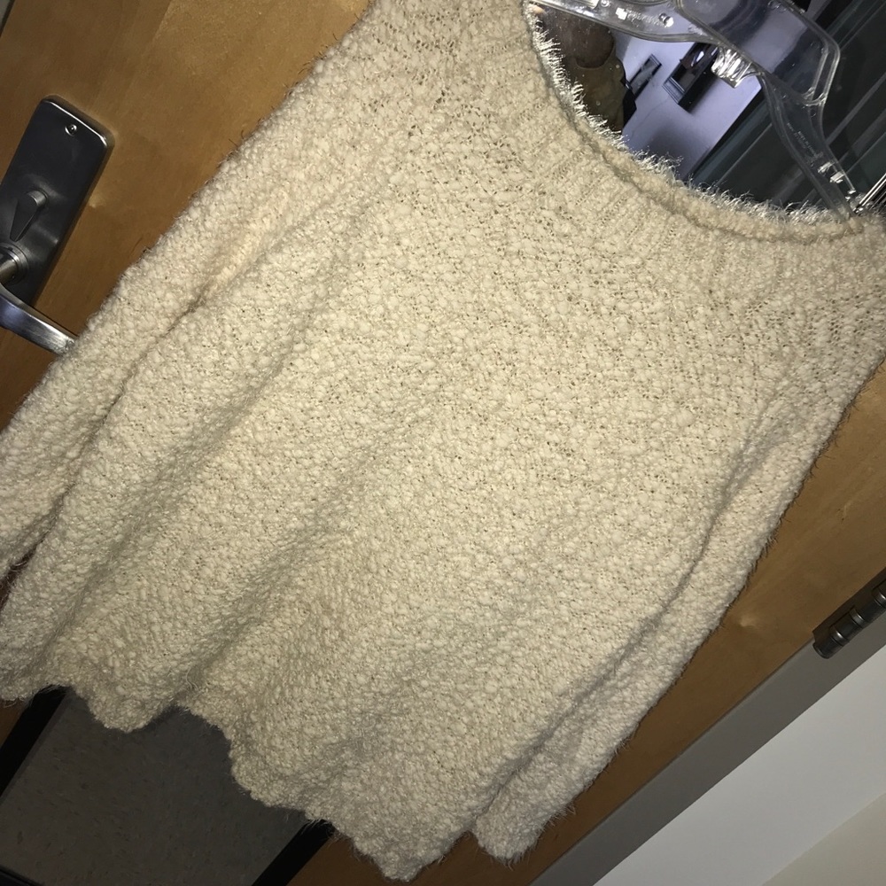 FUZZY SWEATER
